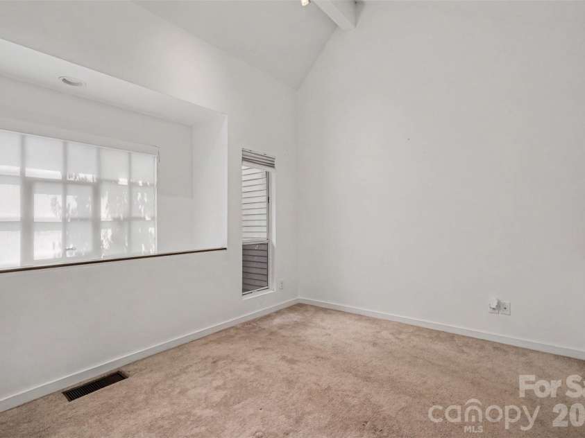 415 7th Street, Charlotte, NC 28202.  MLS# CAR4415449, YatesRealty ID 16844. 