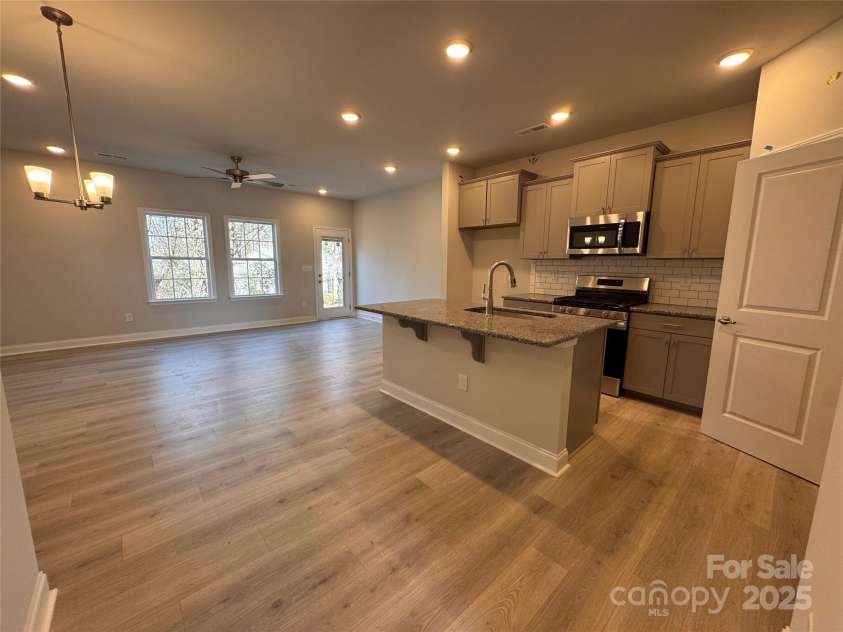 4077 Port Richmond Avenue, Gastonia, NC 28056.  MLS# CAR4184806, YatesRealty ID 16845. 