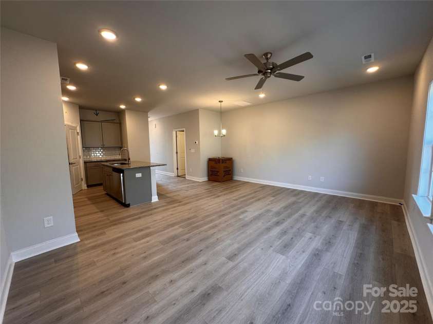 4077 Port Richmond Avenue, Gastonia, NC 28056.  MLS# CAR4184806, YatesRealty ID 16845. 