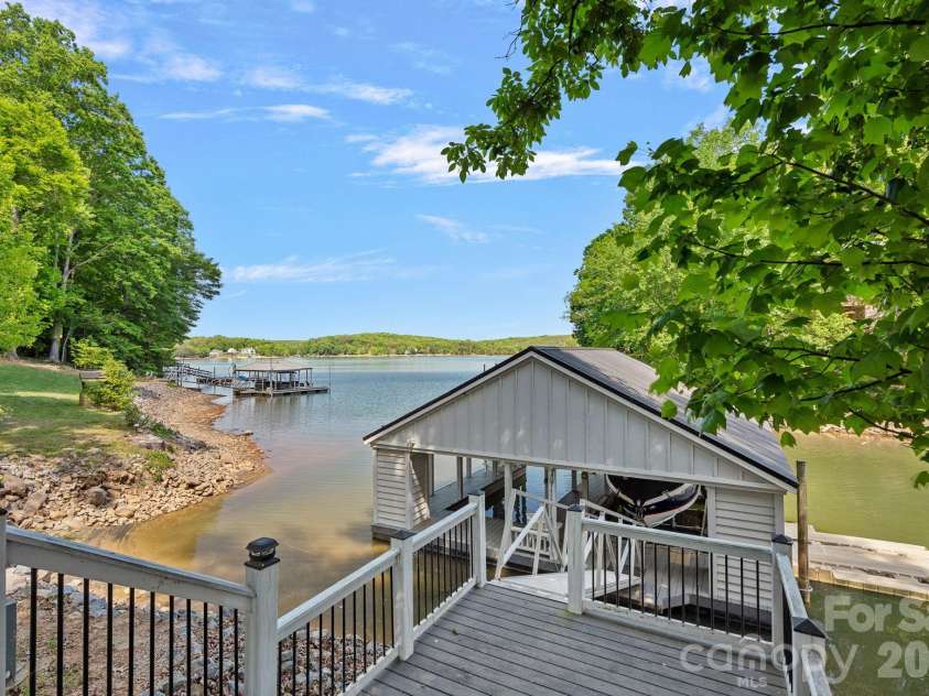 1420 Roundstone Road, Sherrills Ford, NC 28673.  MLS# CAR4369339, YatesRealty ID 16847. 