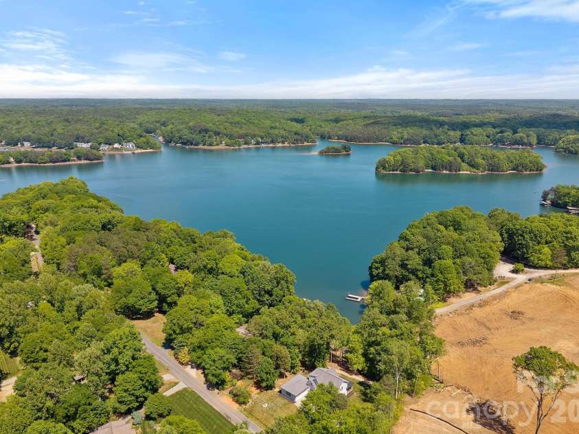 1420 Roundstone Road, Sherrills Ford, NC 28673.  MLS# CAR4369339, YatesRealty ID 16847. 