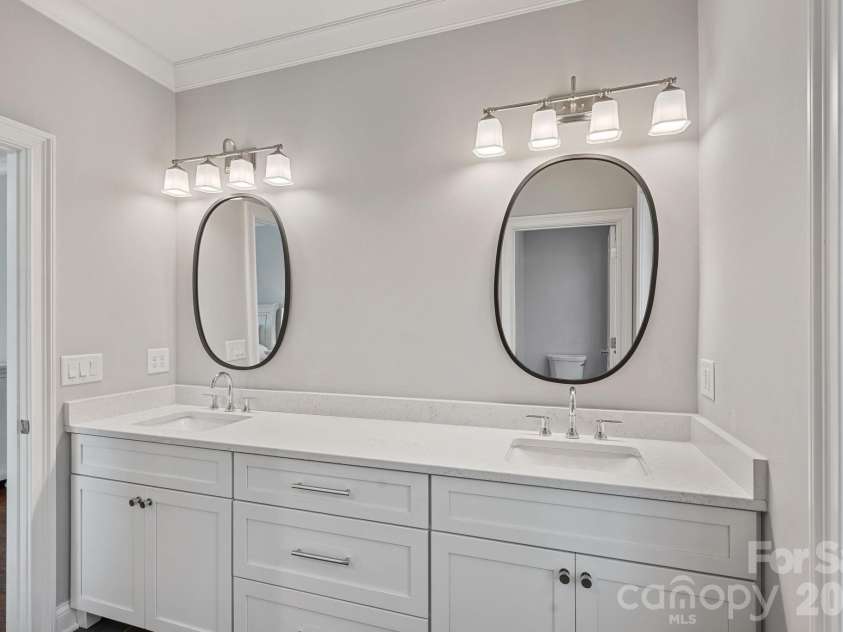 1420 Roundstone Road, Sherrills Ford, NC 28673.  MLS# CAR4369339, YatesRealty ID 16847. Primary bathroom