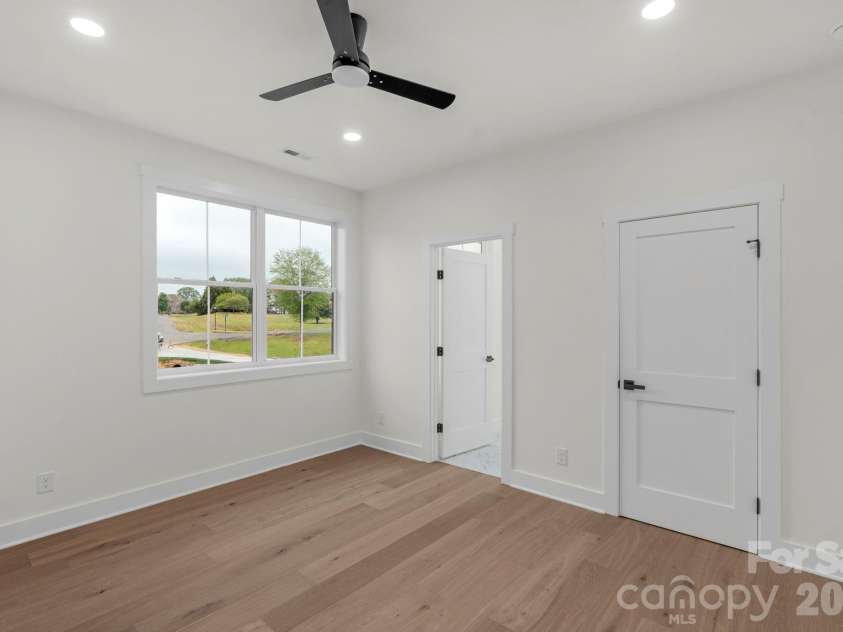 7701 Willowdale Drive, Waxhaw, NC 28173.  MLS# CAR4372276, YatesRealty ID 16848. 