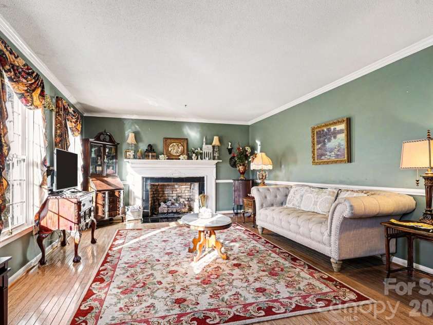 324 Windsor Drive, Salisbury, NC 28144.  MLS# CAR4345611, YatesRealty ID 16849. 