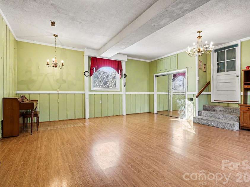 324 Windsor Drive, Salisbury, NC 28144.  MLS# CAR4345611, YatesRealty ID 16849. 