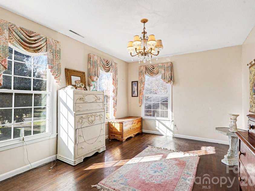 324 Windsor Drive, Salisbury, NC 28144.  MLS# CAR4345611, YatesRealty ID 16849. 