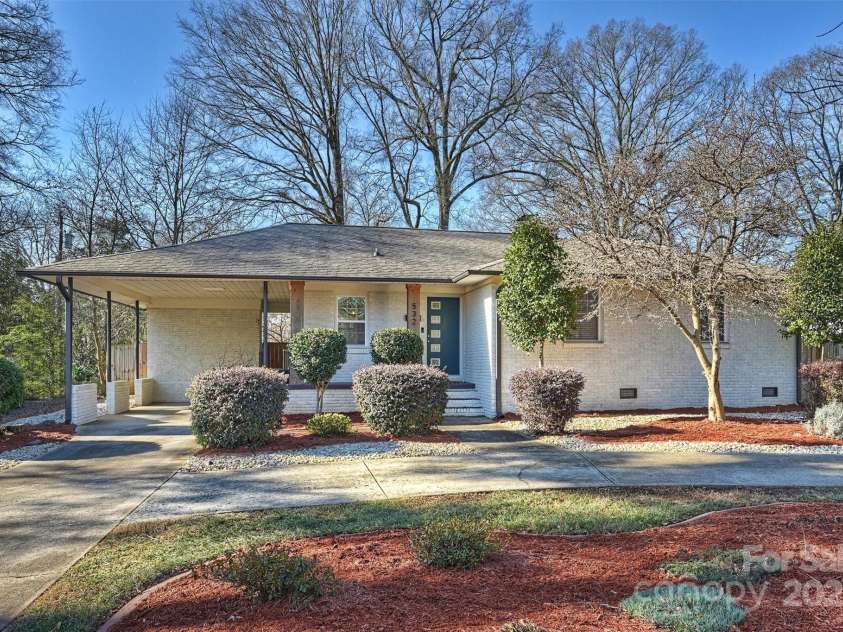 532 Scaleybark Road, Charlotte, NC 28209.  MLS# CAR4261499, YatesRealty ID 16849. 
