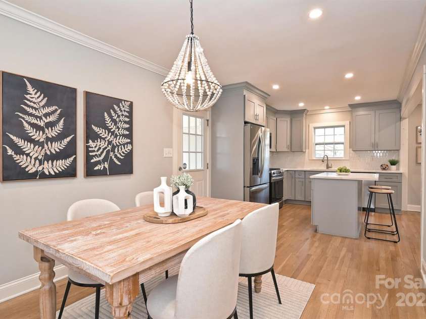 532 Scaleybark Road, Charlotte, NC 28209.  MLS# CAR4261499, YatesRealty ID 16849. 