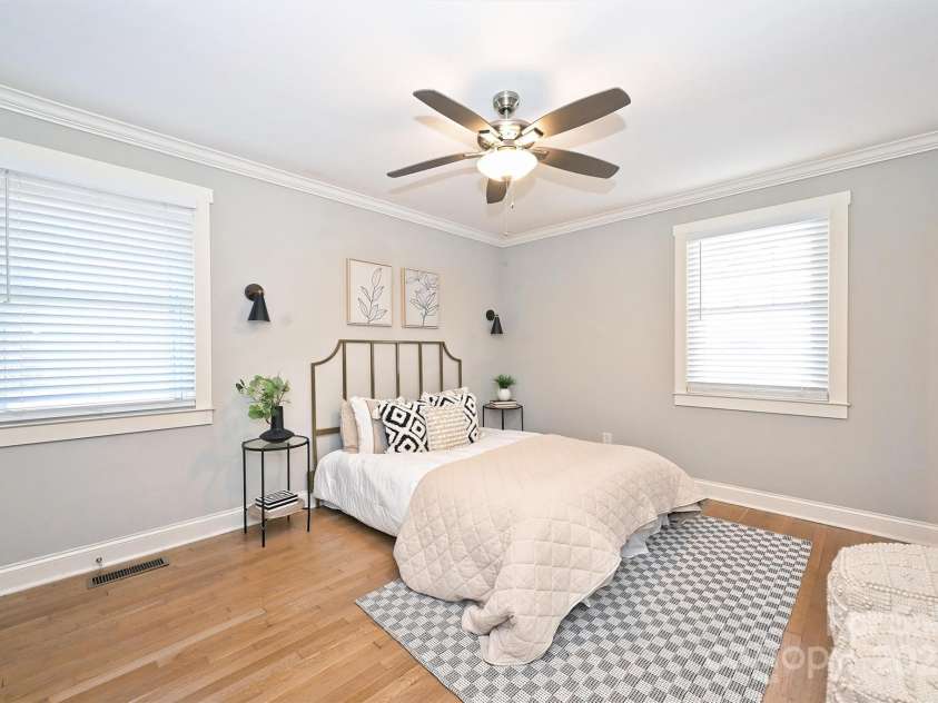 532 Scaleybark Road, Charlotte, NC 28209.  MLS# CAR4261499, YatesRealty ID 16849. 