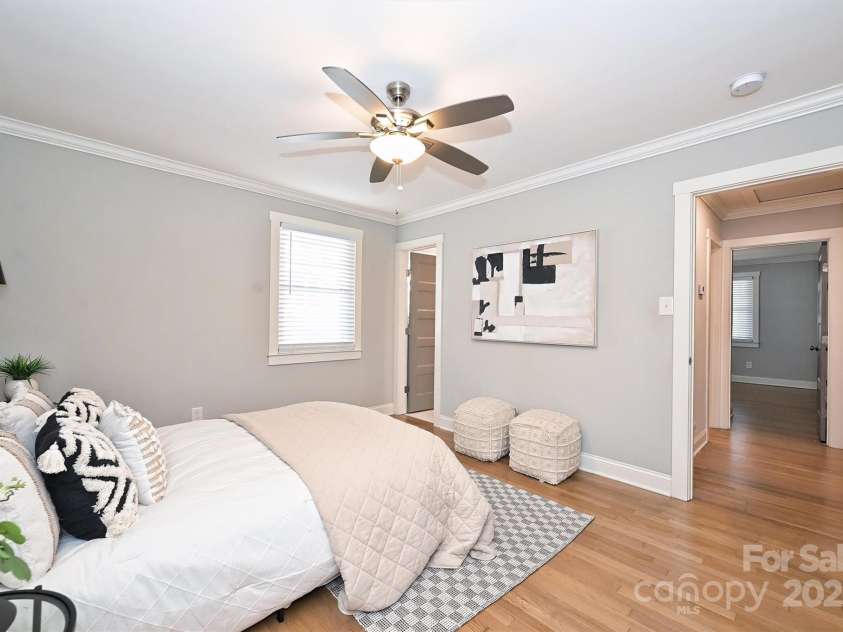 532 Scaleybark Road, Charlotte, NC 28209.  MLS# CAR4261499, YatesRealty ID 16849. 