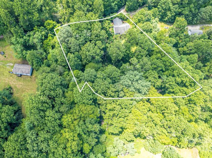 164 Horseplay Lane, Lake Toxaway, NC 28747.  MLS# CAR4275462, YatesRealty ID 1685. 