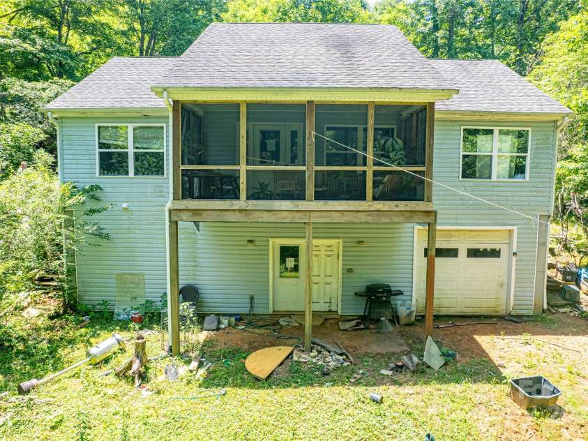 164 Horseplay Lane, Lake Toxaway, NC 28747.  MLS# CAR4275462, YatesRealty ID 1685. 