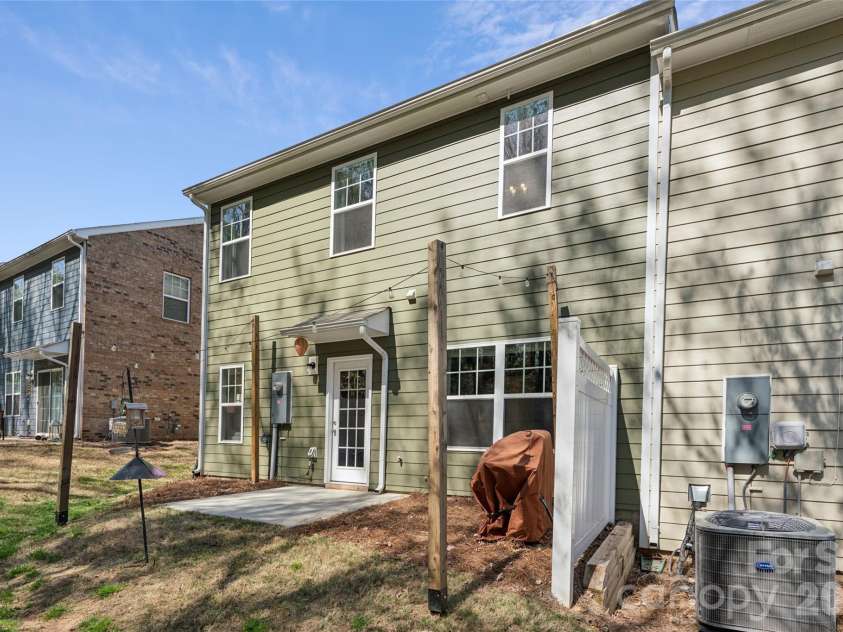 9311 Grand Valley Drive, Charlotte, NC 28213.  MLS# CAR4360988, YatesRealty ID 16850. 