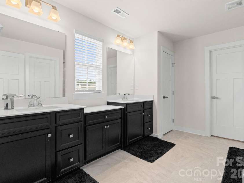 217 Yellow Birch Drive, Indian Trail, NC 28079.  MLS# CAR4370727, YatesRealty ID 16852. 