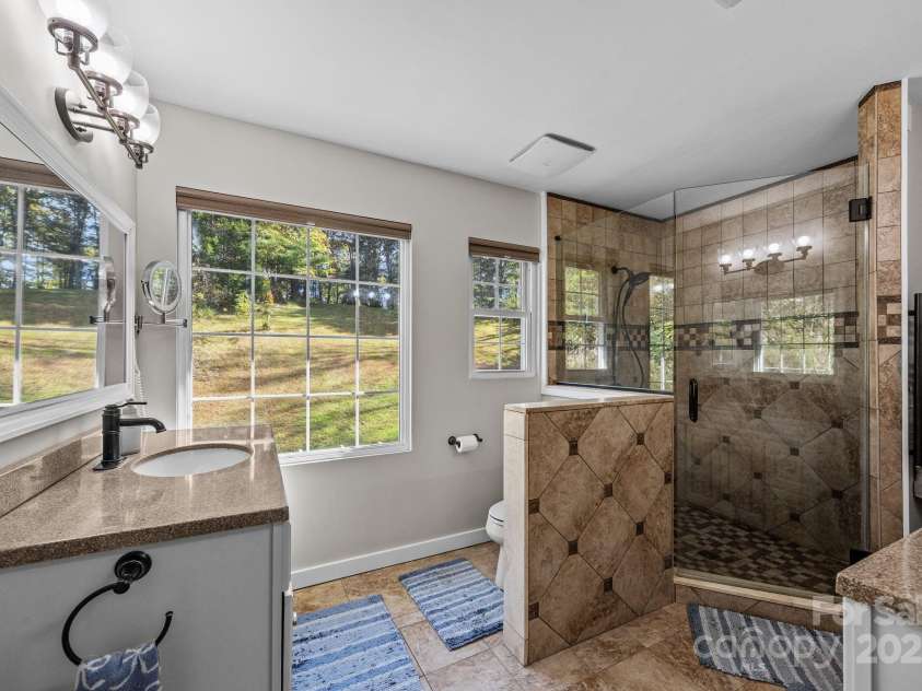 235 Petersburg View Drive, Marshall, NC 28753.  MLS# CAR4308735, YatesRealty ID 16852. Primary bathroom