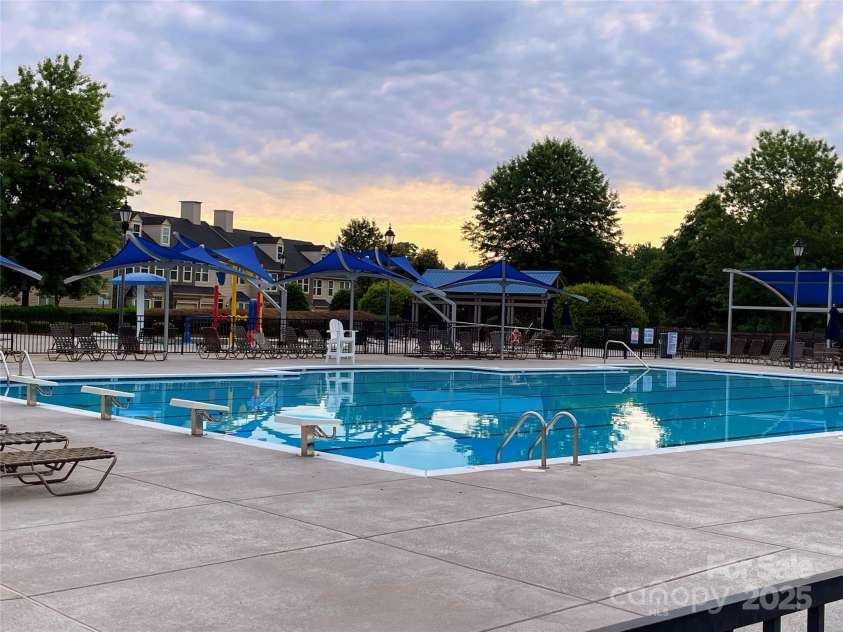 9760 Springholm Drive, Charlotte, NC 28278.  MLS# CAR4221424, YatesRealty ID 16853. Community Swimming Pool