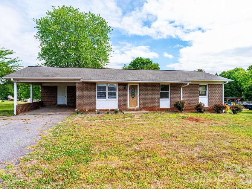3886 Clay Street, Claremont, NC 28610.  MLS# CAR4376236, YatesRealty ID 16854. 