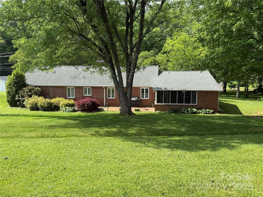 3586 US 70 Road, Marion, NC 28752.  MLS# CAR4263512, YatesRealty ID 16857. 
