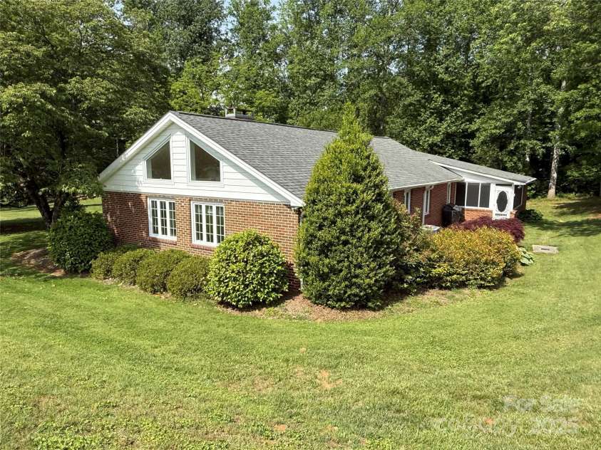 3586 US 70 Road, Marion, NC 28752.  MLS# CAR4263512, YatesRealty ID 16857. 