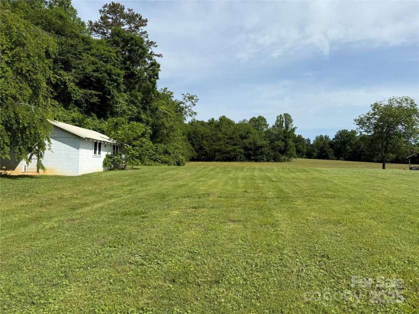 3586 US 70 Road, Marion, NC 28752.  MLS# CAR4263512, YatesRealty ID 16857. 