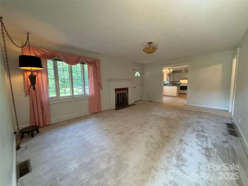 3586 US 70 Road, Marion, NC 28752.  MLS# CAR4263512, YatesRealty ID 16857. 