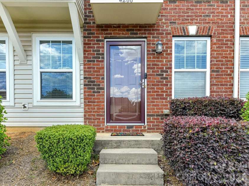 4268 Sutwick Drive, Charlotte, NC 28269.  MLS# CAR4374364, YatesRealty ID 16857. 