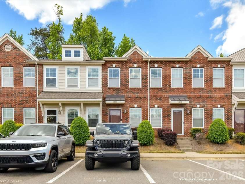 4268 Sutwick Drive, Charlotte, NC 28269.  MLS# CAR4374364, YatesRealty ID 16857. 