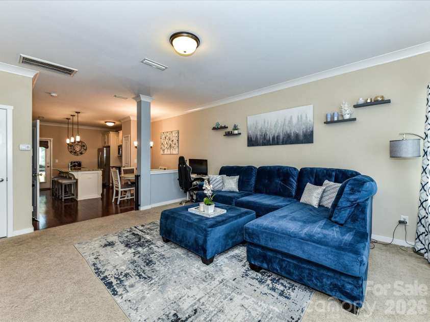 4268 Sutwick Drive, Charlotte, NC 28269.  MLS# CAR4374364, YatesRealty ID 16857. 