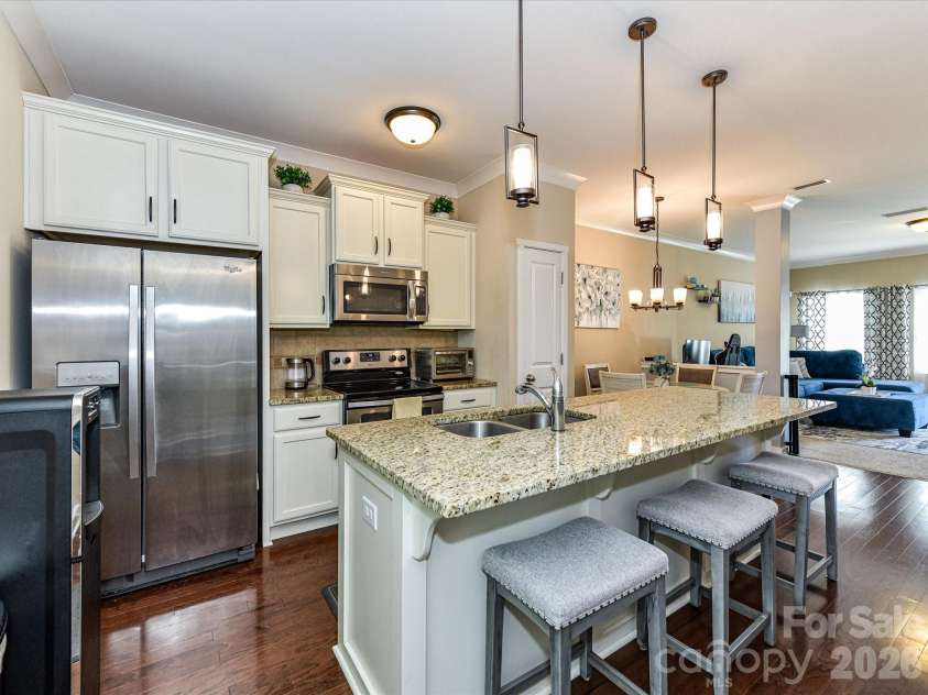 4268 Sutwick Drive, Charlotte, NC 28269.  MLS# CAR4374364, YatesRealty ID 16857. 