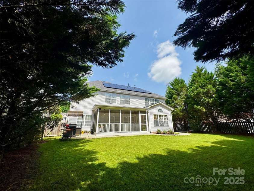16012 Caranna Court, Charlotte, NC 28277.  MLS# CAR4259303, YatesRealty ID 16859. Back yard