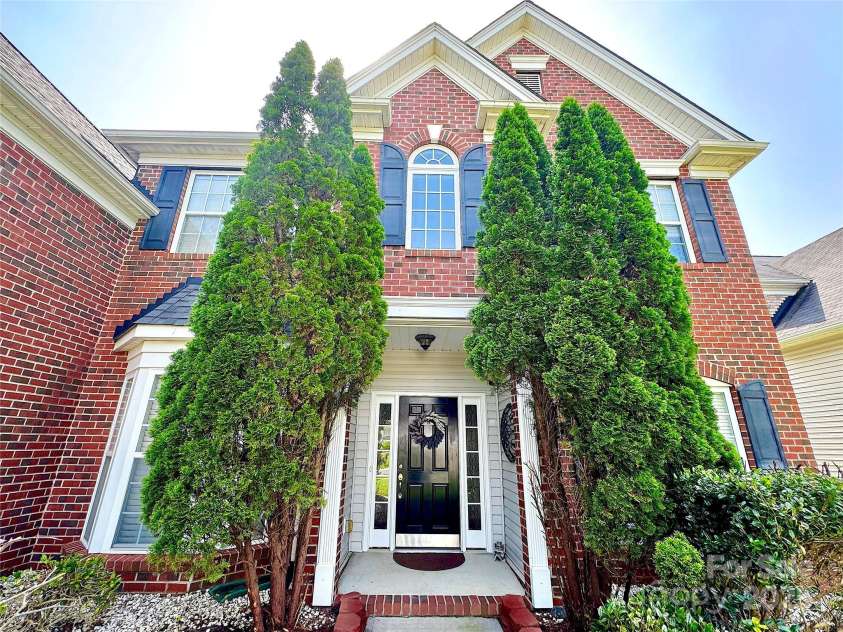 16012 Caranna Court, Charlotte, NC 28277.  MLS# CAR4259303, YatesRealty ID 16859. Entrance