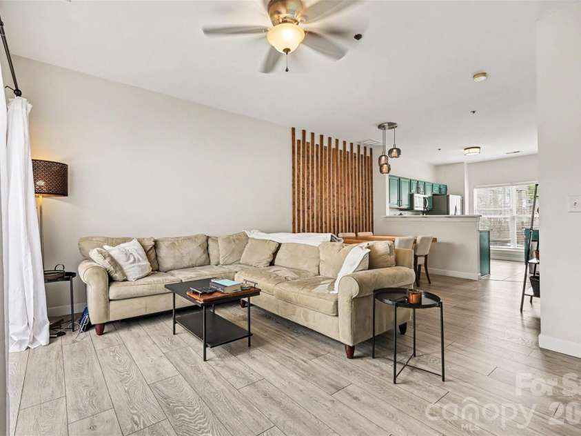 2729 Avalon Loop Road, Charlotte, NC 28269.  MLS# CAR4366095, YatesRealty ID 16859. 