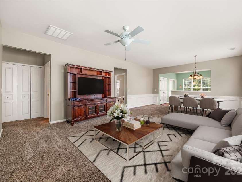 22125 Tern Court, Fort Mill, SC 29707.  MLS# CAR4332962, YatesRealty ID 1686. Living Room