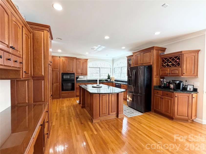 510 Stonecroft Court, Lenoir, NC 28645.  MLS# CAR4354682, YatesRealty ID 16860. 