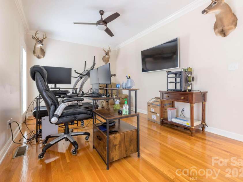 510 Stonecroft Court, Lenoir, NC 28645.  MLS# CAR4354682, YatesRealty ID 16860. 