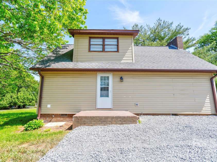 807 Orchard Street, Shelby, NC 28152.  MLS# CAR4370214, YatesRealty ID 16861. Back