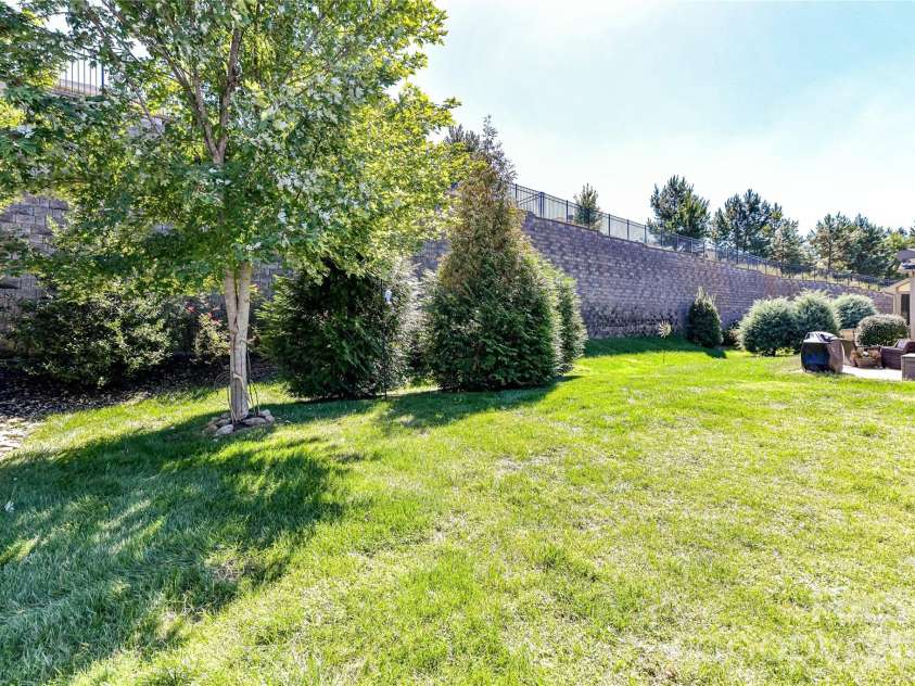 4851 Looking Glass Trail, Denver, NC 28037.  MLS# CAR4366989, YatesRealty ID 16863. 