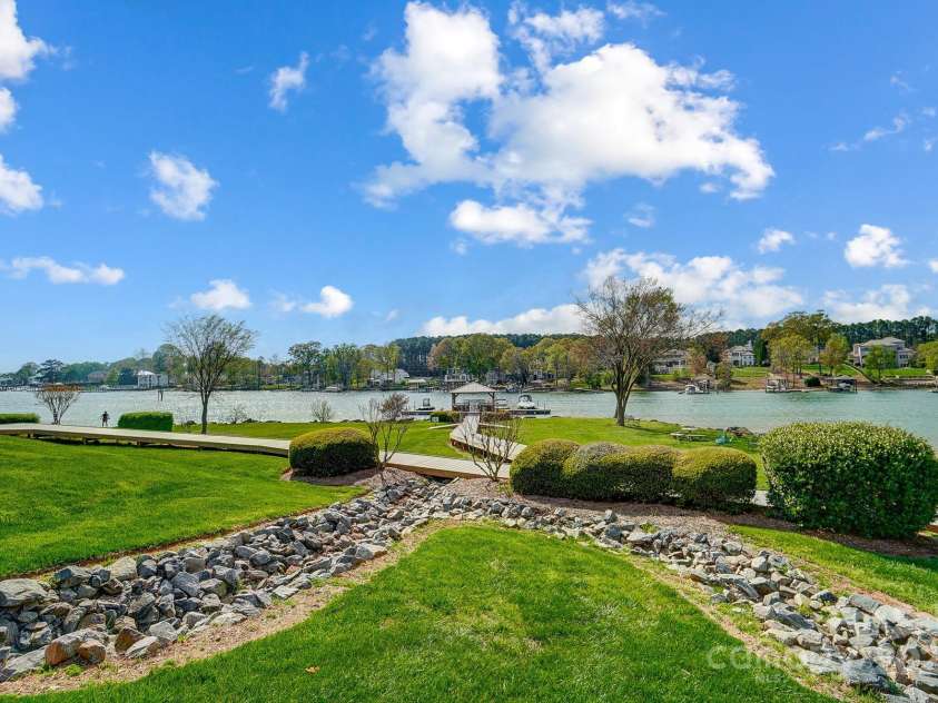 7836 Village Harbor Drive, Cornelius, NC 28031.  MLS# CAR4243199, YatesRealty ID 16863. 