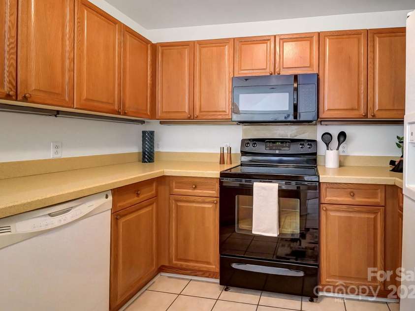 7836 Village Harbor Drive, Cornelius, NC 28031.  MLS# CAR4243199, YatesRealty ID 16863. 