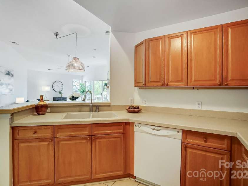 7836 Village Harbor Drive, Cornelius, NC 28031.  MLS# CAR4243199, YatesRealty ID 16863. 