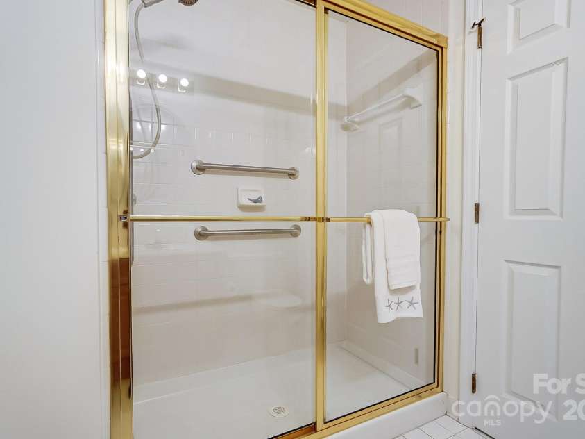 7836 Village Harbor Drive, Cornelius, NC 28031.  MLS# CAR4243199, YatesRealty ID 16863. 