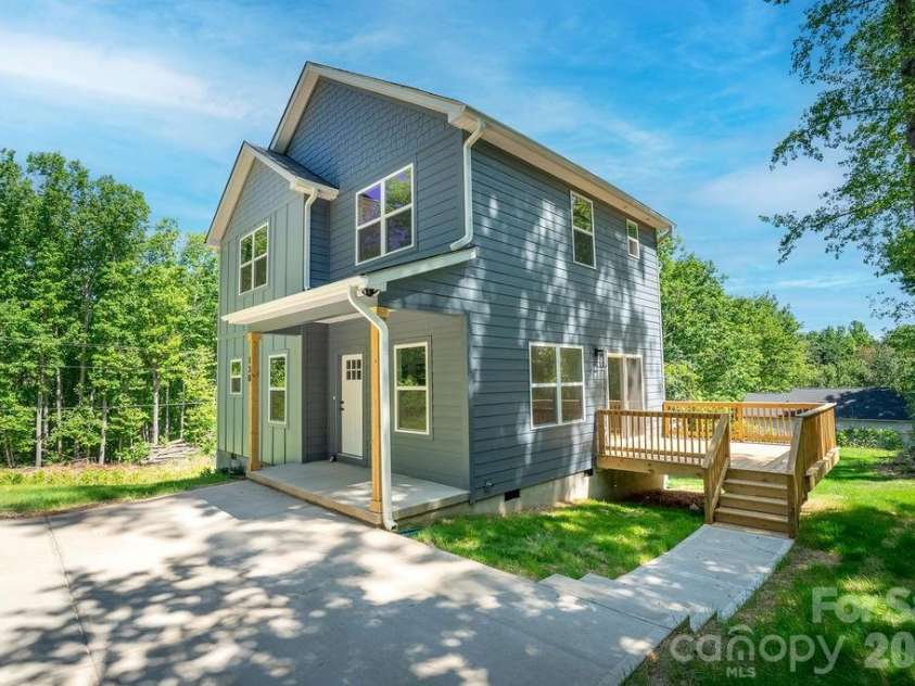130 Sequoia Drive, Gastonia, NC 28052.  MLS# CAR4372703, YatesRealty ID 16864. 