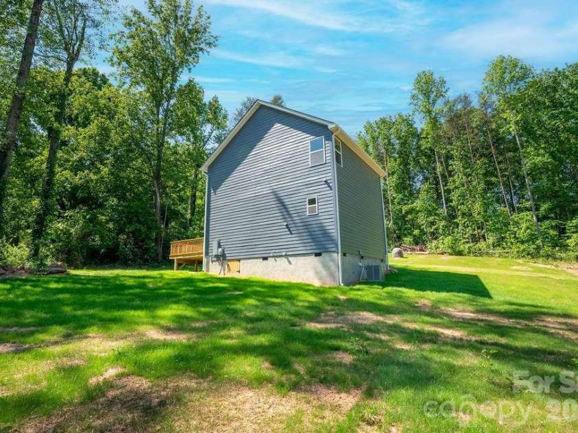 130 Sequoia Drive, Gastonia, NC 28052.  MLS# CAR4372703, YatesRealty ID 16864. 