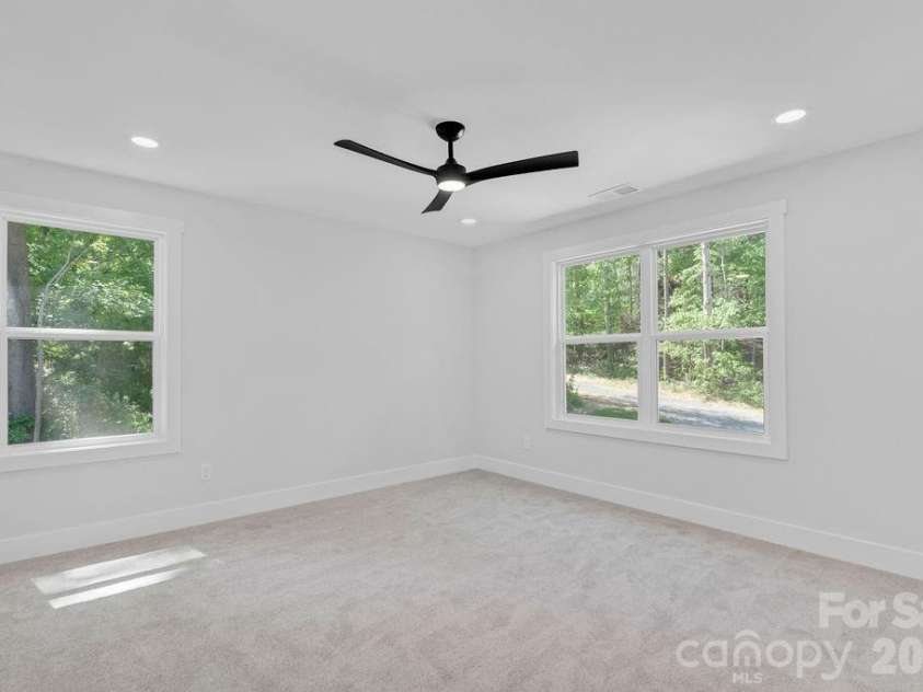 130 Sequoia Drive, Gastonia, NC 28052.  MLS# CAR4372703, YatesRealty ID 16864. 