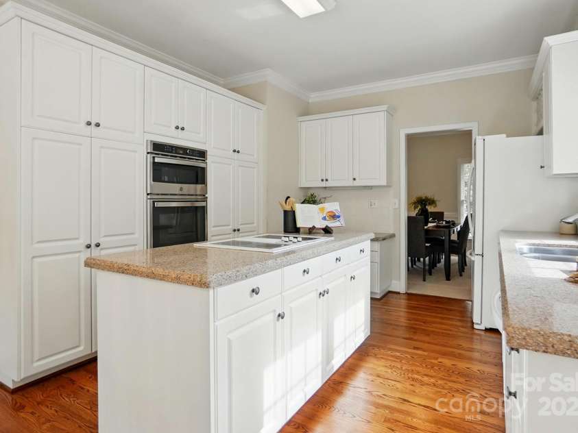 2725 Cotton Planter Lane, Charlotte, NC 28270.  MLS# CAR4259759, YatesRealty ID 16864. 