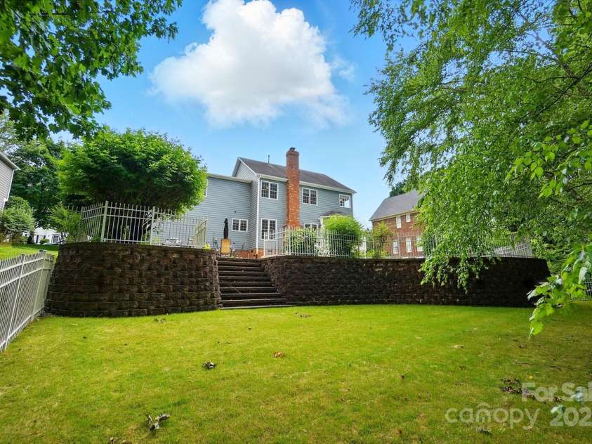 2725 Cotton Planter Lane, Charlotte, NC 28270.  MLS# CAR4259759, YatesRealty ID 16864. 