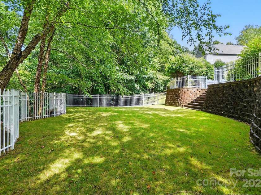 2725 Cotton Planter Lane, Charlotte, NC 28270.  MLS# CAR4259759, YatesRealty ID 16864. 