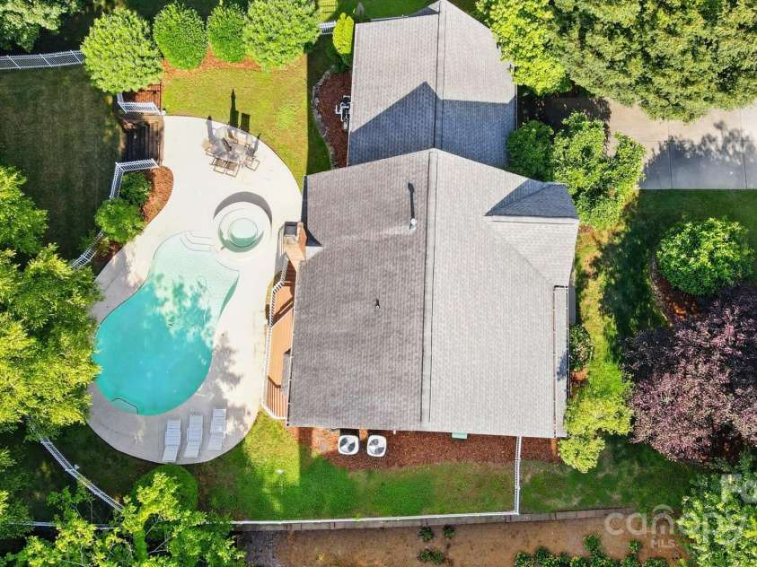 2725 Cotton Planter Lane, Charlotte, NC 28270.  MLS# CAR4259759, YatesRealty ID 16864. 