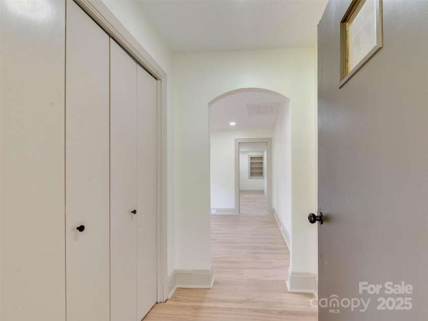 1209 Mount Ulla Highway, Mooresville, NC 28115.  MLS# CAR4242312, YatesRealty ID 16865. Foyer Entry