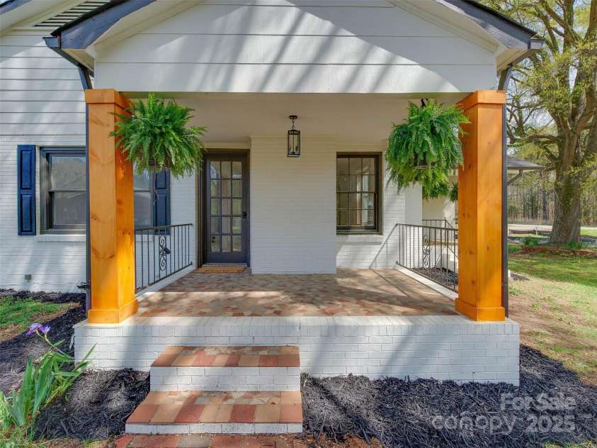 1209 Mount Ulla Highway, Mooresville, NC 28115.  MLS# CAR4242312, YatesRealty ID 16865. Front Porch